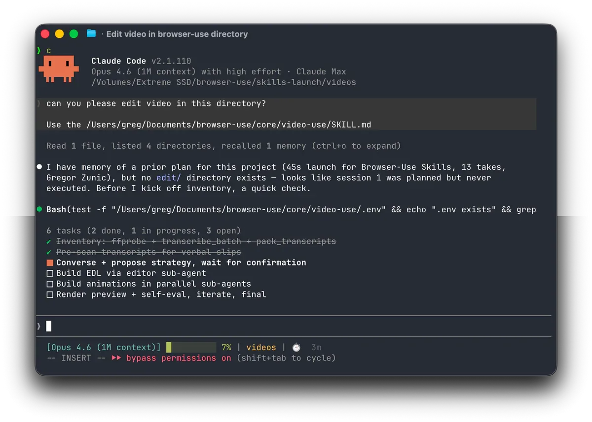 Claude Code đang chạy video-use - kiểm tra transcript và đề xuất chiến lược edit