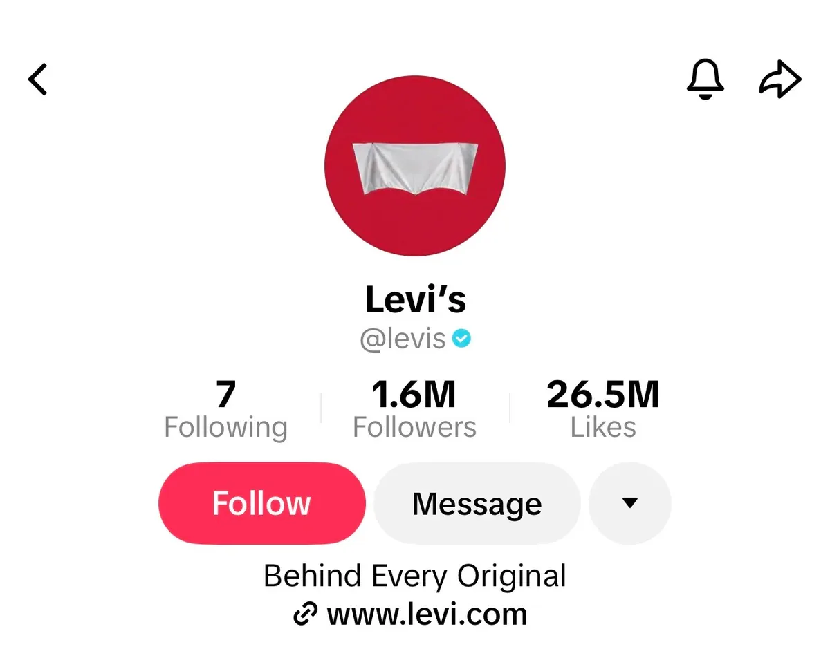 Levi's đổi ảnh đại diện TikTok thành logo bị che bạt